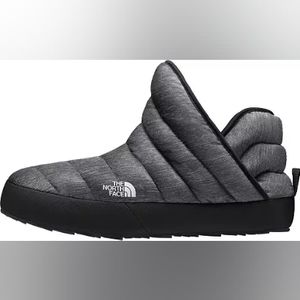 NWOT  The North Face Women's ThermoBall Traction Booties - Size 9